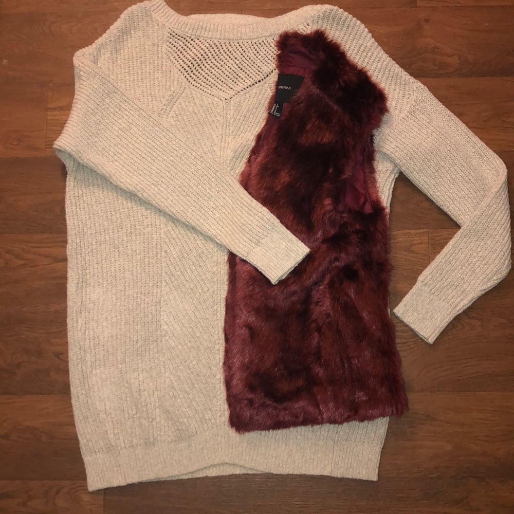 MAROON FAUX FUR FOREVER 21 VEST